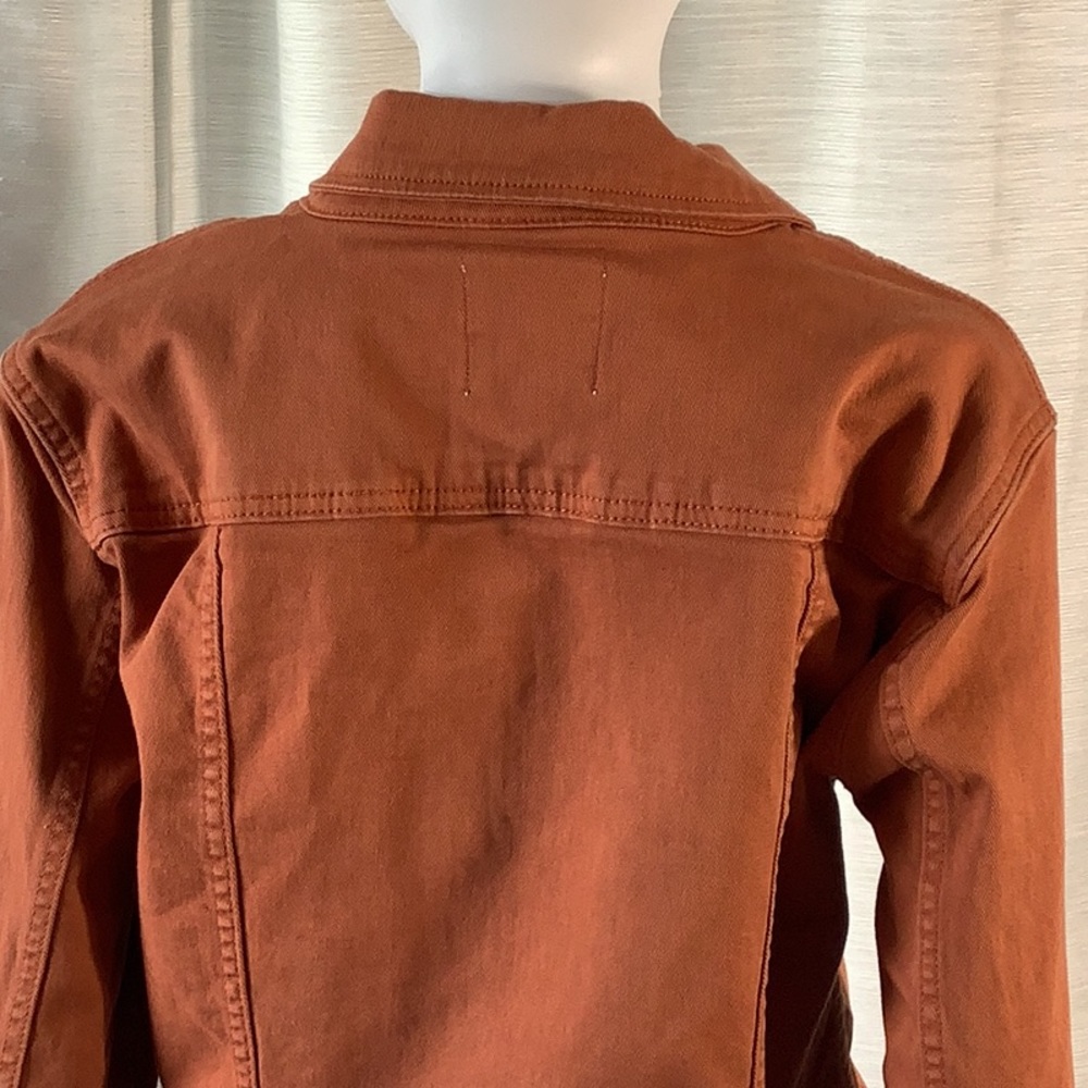 Kensie Vintage Luxe Pumpkin Rust Distressed Stretch Denim Jean Jacket Sz L - Picture 7 of 11